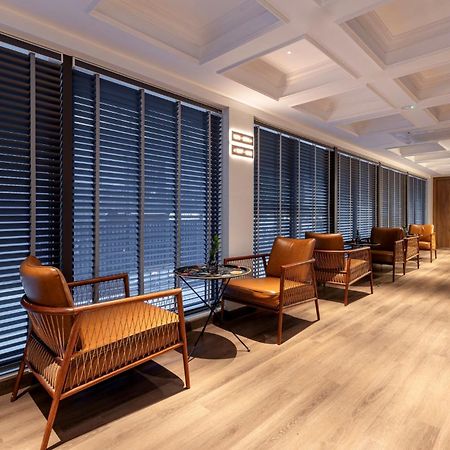La Siesta Classic Hang Thung Hanoi Eksteriør bilde The lounge at the airport
